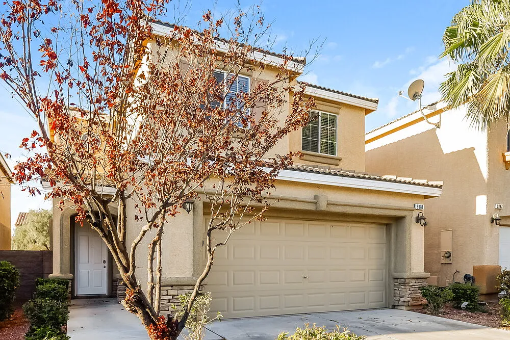 3 bed, 2.5 bath, 1936 sqft, $2,295 — Photo 4