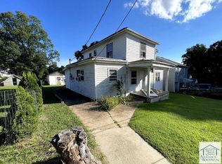 907 Loch St, Martinsville, VA 24112
