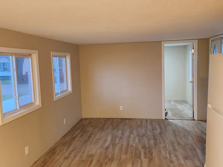204 9th St SW — Photo 4
