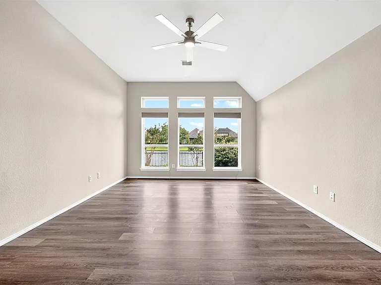 26303 Serenity Oaks Dr — Photo 17