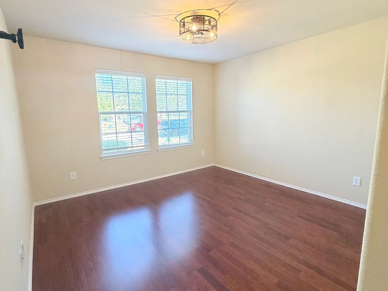3 bed, 1507 sqft, $2,195 — Photo 4