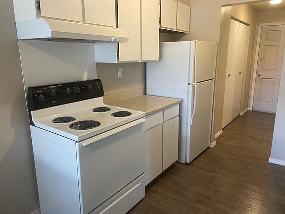 3rd image of 3404 S Regal St #29
