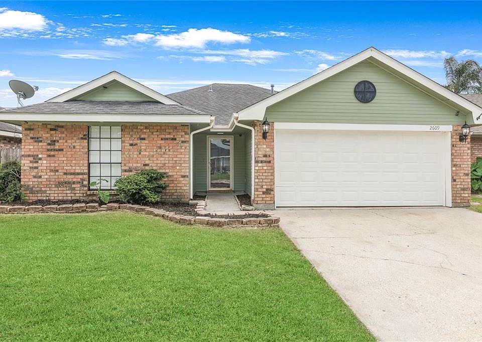 1st image of 2609 Highland Meadows Dr