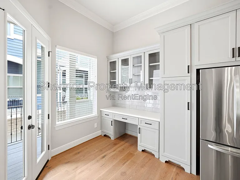 1204 W 16th St #B — Photo 23