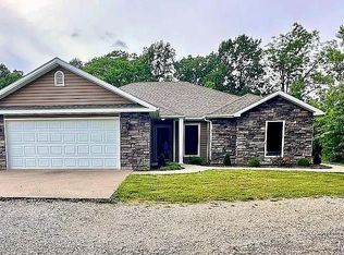 12503 Thornberry Rd, New London, MO 63459