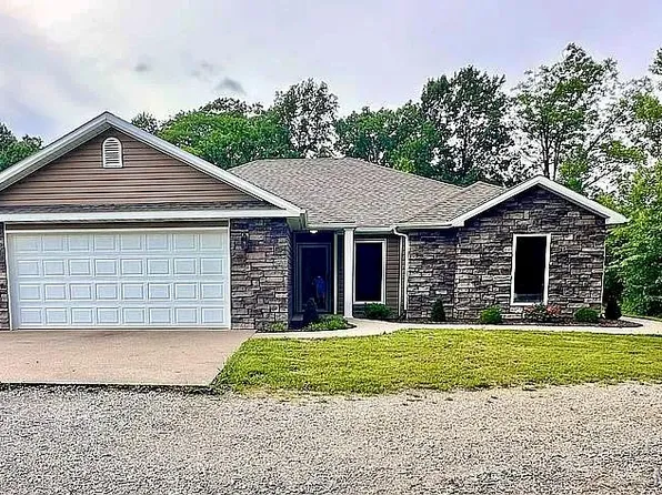 12503 Thornberry Rd, New London, MO 63459