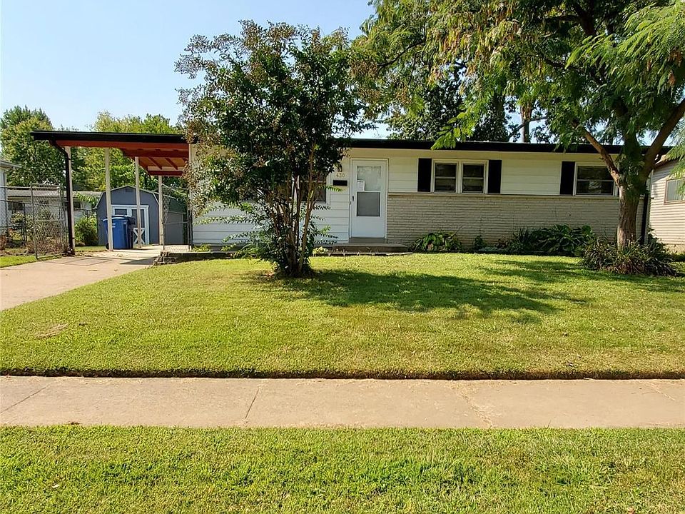 1st image of 430 Skylark Dr