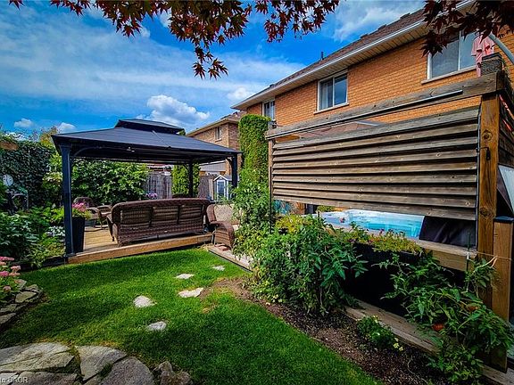 5th image of 146 Locheed Dr