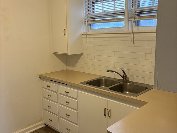 2nd image of 596 Highland Dr #4