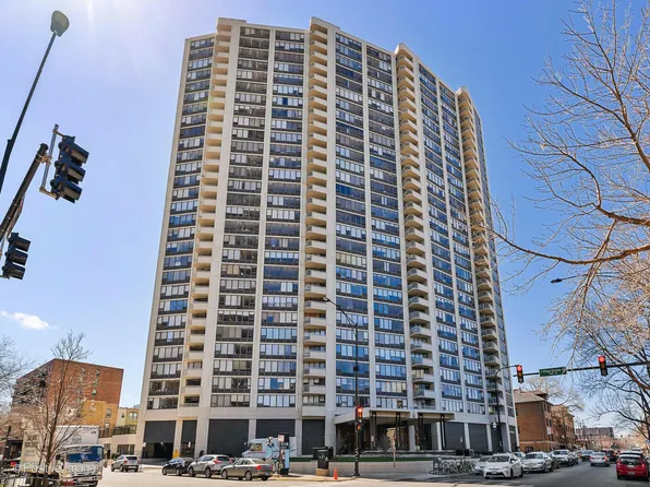 3930 N Pine Grove Ave APT 2611, Chicago, IL 60613