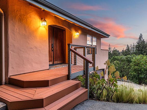 4th image of 1081 Avocado Rd
