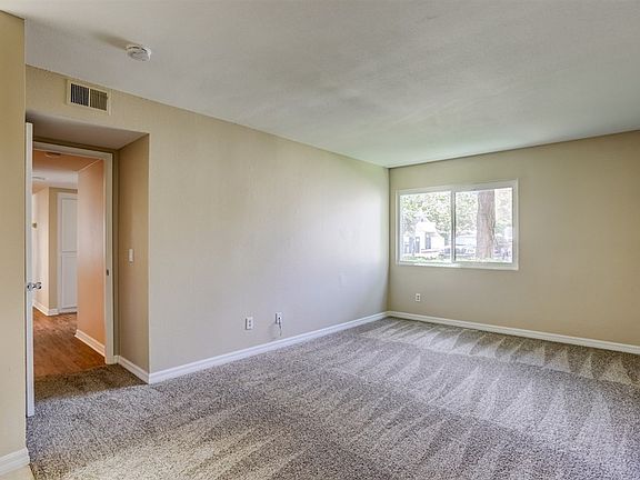5th image of 387 N Melrose Dr Unit C
