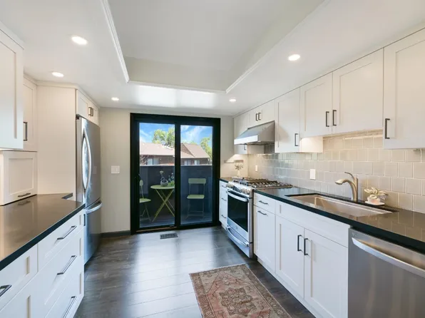 13 Liberty Lane, Petaluma, CA 94952