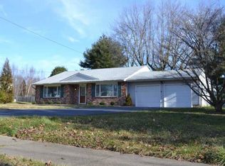 4 Primrose Pl, Ewing, NJ 08638