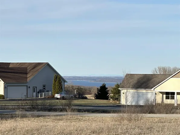 8434 Boca Vista Trl, Traverse City, MI 49684