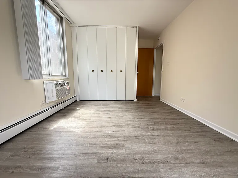 Maple Ave — Photo 9