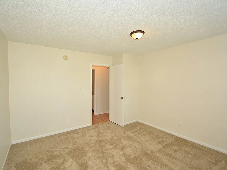 7394 Tassel Ct — Photo 18