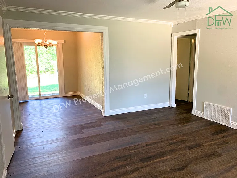 2709 NW Hilltop Dr — Photo 3