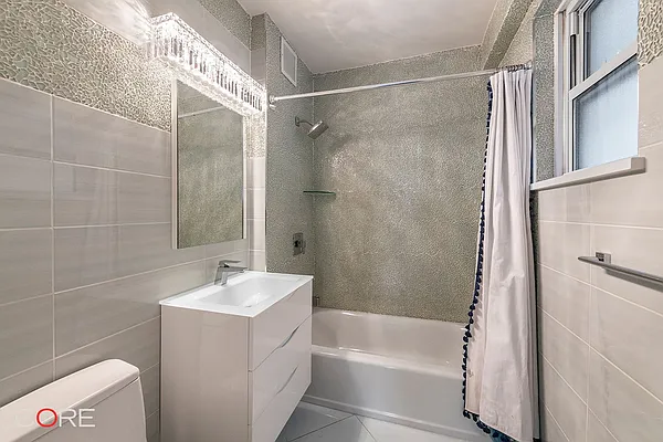 Rented by CORE | media 22