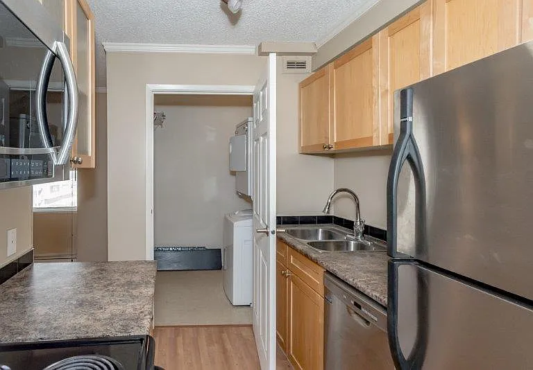 1240 12th Ave SW #502 — Photo 22