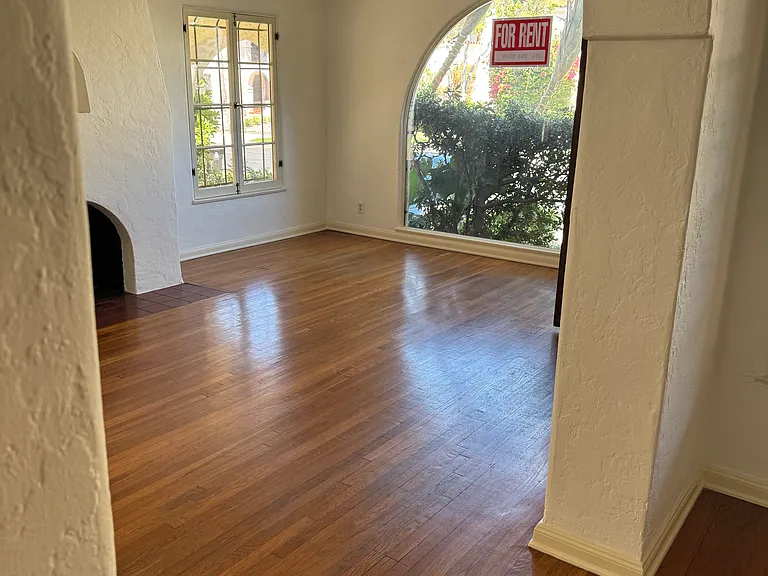 7940 Blackburn Ave #7940 — Photo 11