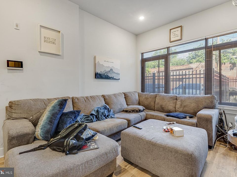 1st image of 2440-44 Kensington Ave #101