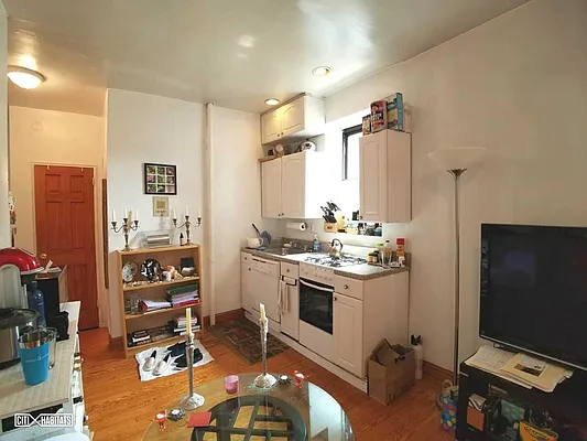 Rented by Citi Habitats | media 19