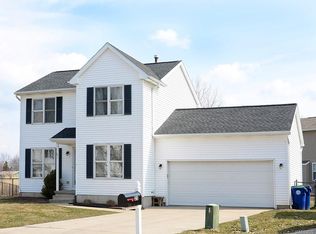 25 Gothic Cir, Amherst, NY 14228