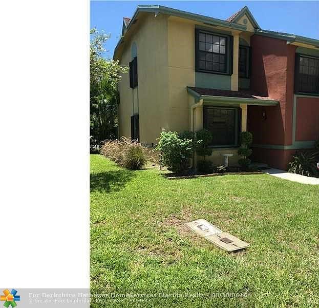 1st image of 220 City View Dr #220