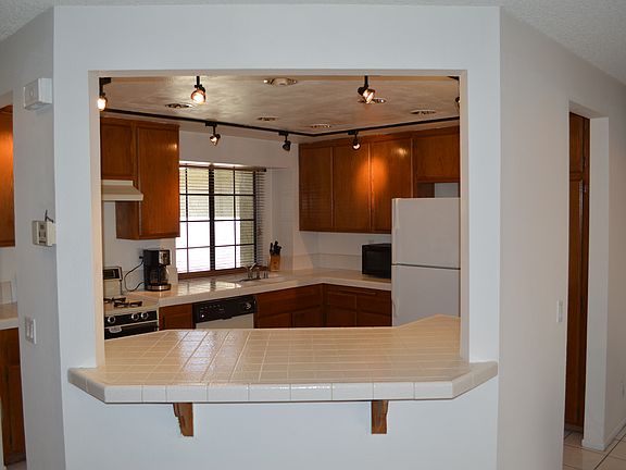 5th image of 2000 E Cienega Ave APT C