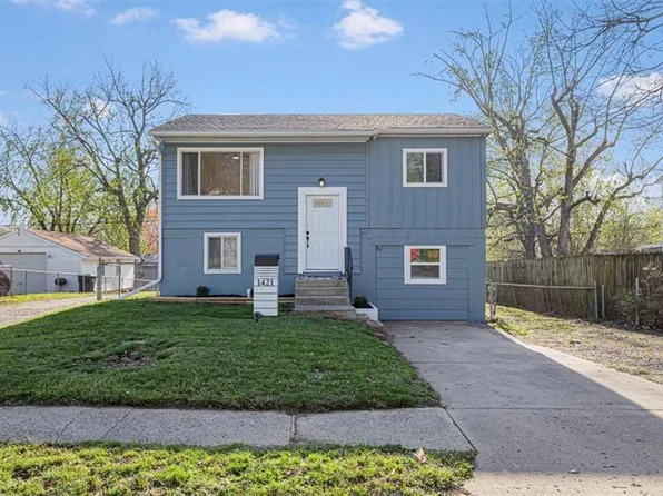 1421 N Ponca Dr, Independence, MO 64058