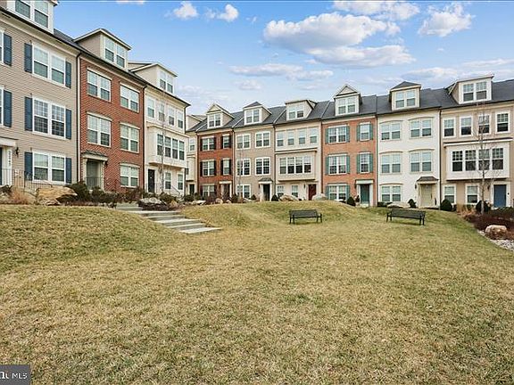2nd image of 22529 Phillips St #1503
