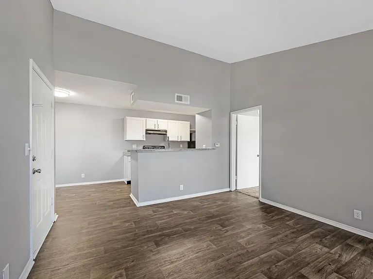 The Landry — Photo 4