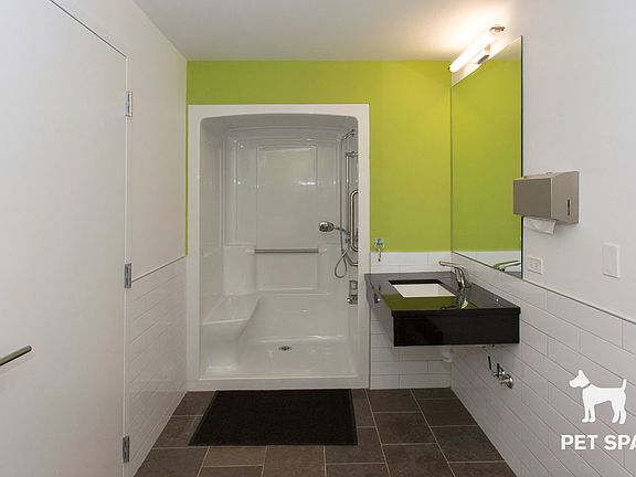 4th image of 5454 S Shore Dr APT 103