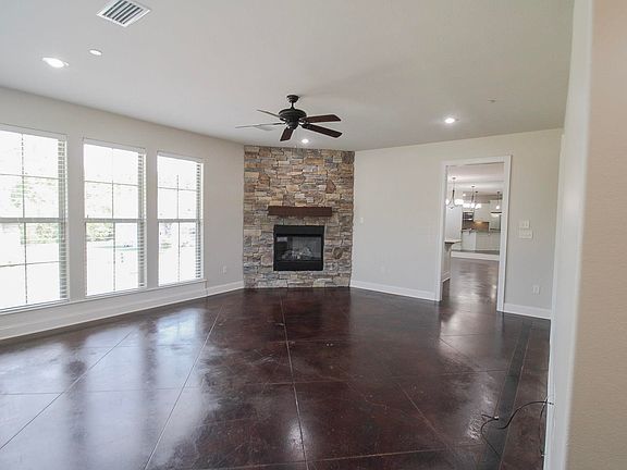 4th image of 1255 Turnberry Dr