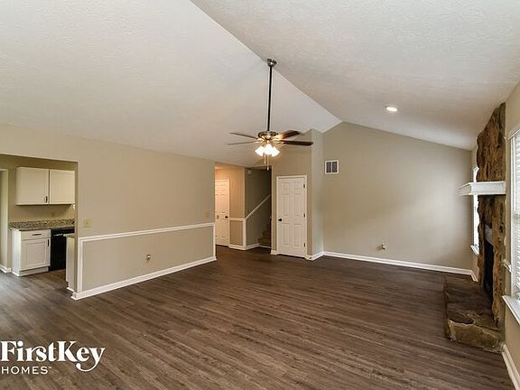 3rd image of 3531 Sandra Dr
