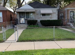 6633 S Hartwell Ave, Chicago, IL 60637