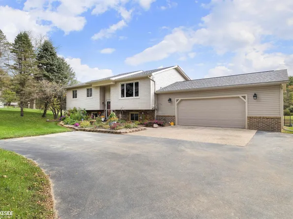 1525 Merkle St, Ortonville, MI 48462