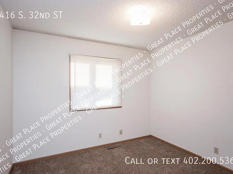 5416 S 32nd St — Photo 9