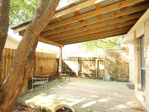 5th image of 2511 Knoxville Dr
