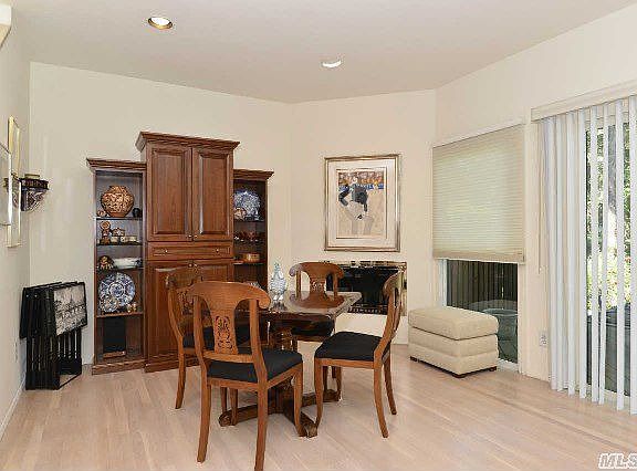 2nd image of 93 Northgate Cir