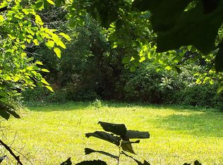 4124 Senn Rd, Louisville, KY 40216