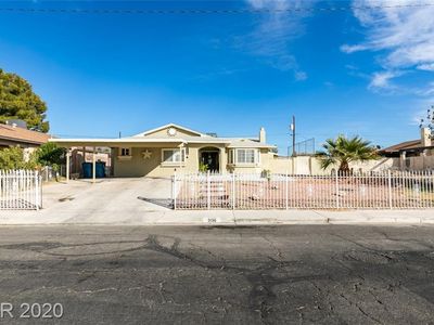 2138 Abarth St, Las Vegas, NV, 89142