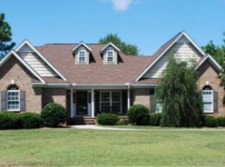 703 Highland Dr, Laurinburg, NC 28352