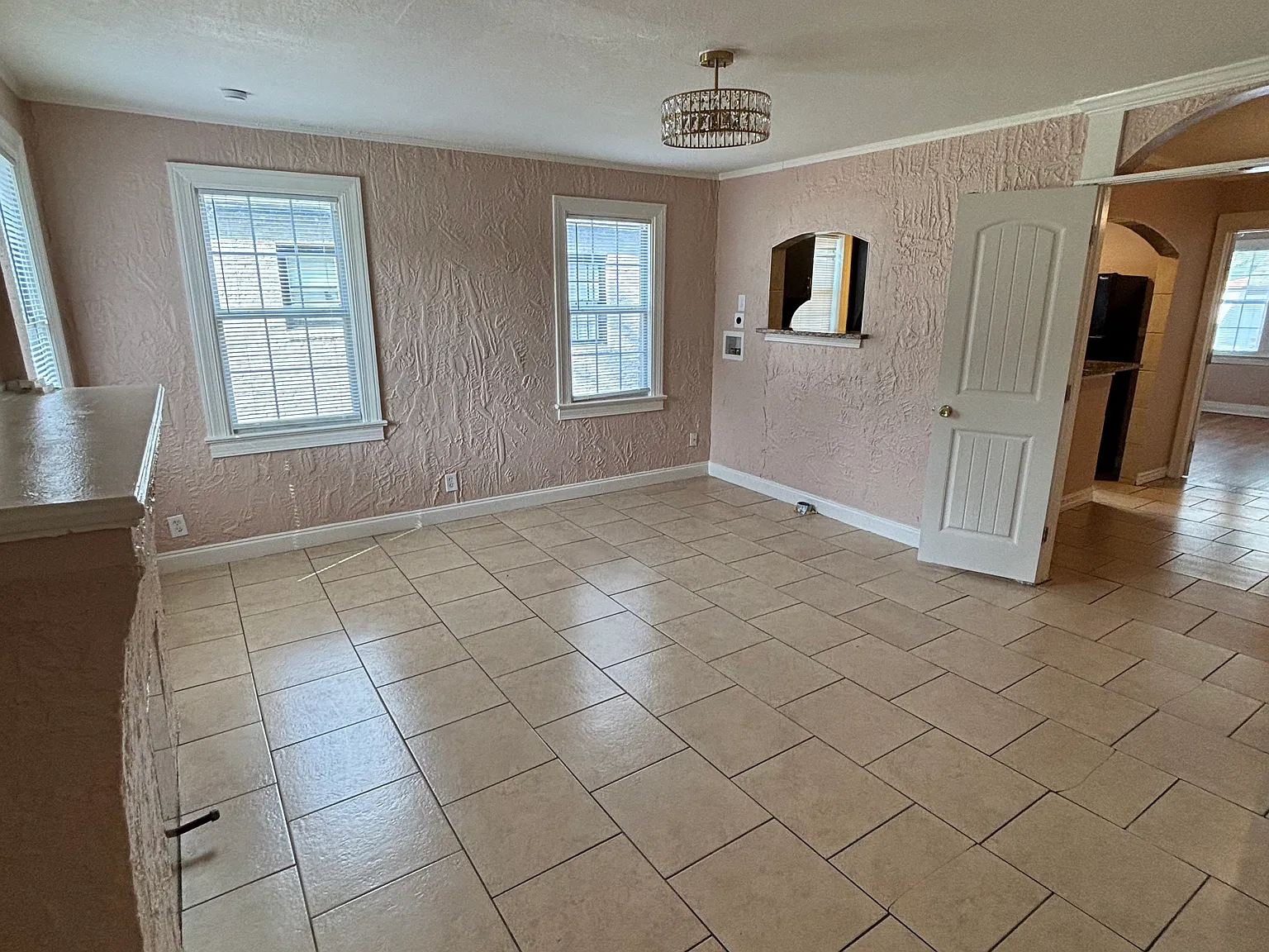 1 bed, 800 sqft, $945 — Photo 3