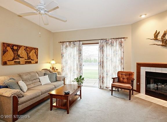 2nd image of 1308 Tennyson Ln #105