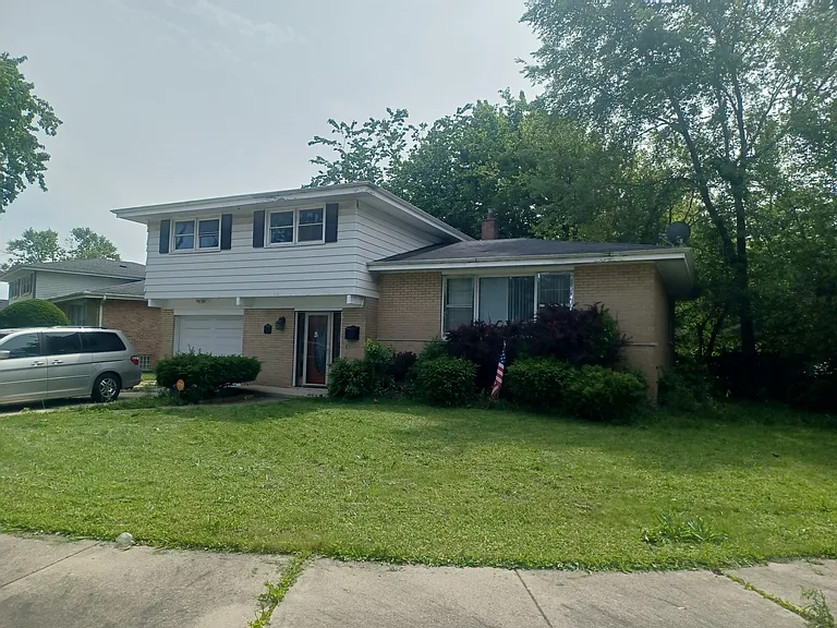 14622 Parkside Dr — Photo 1