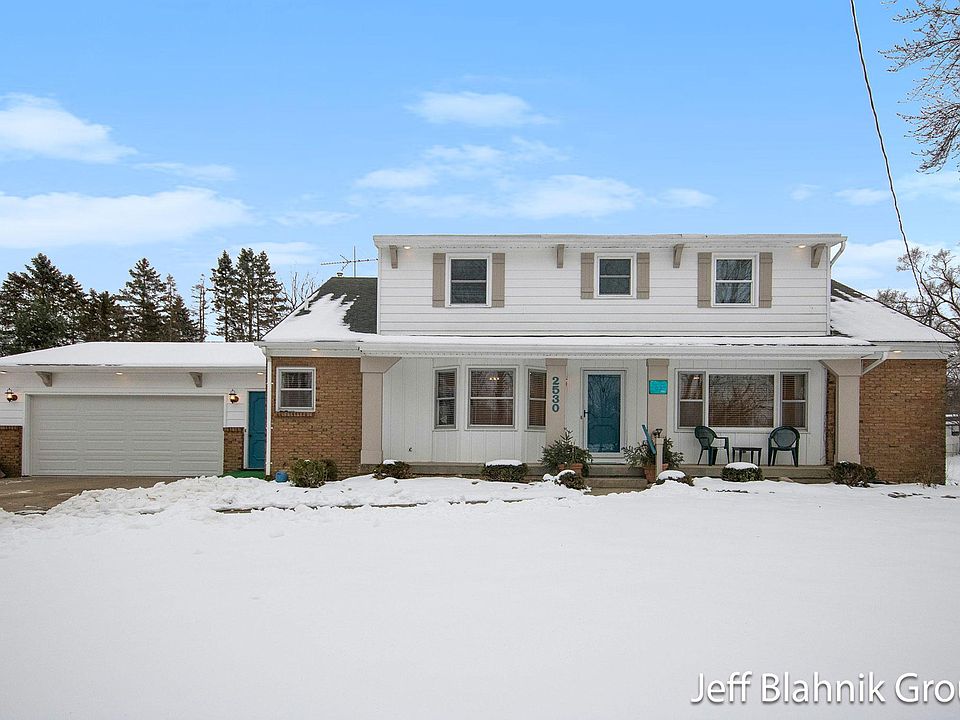 1st image of 2530 Oakgrove St NW