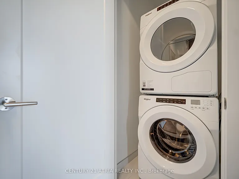 858 Dupont St #207 — Photo 27