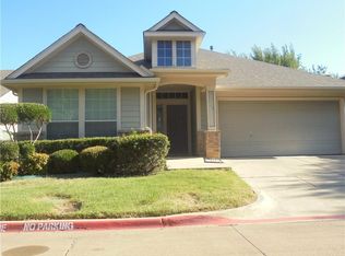 715 Creek Walk Pl, Arlington, TX 76015